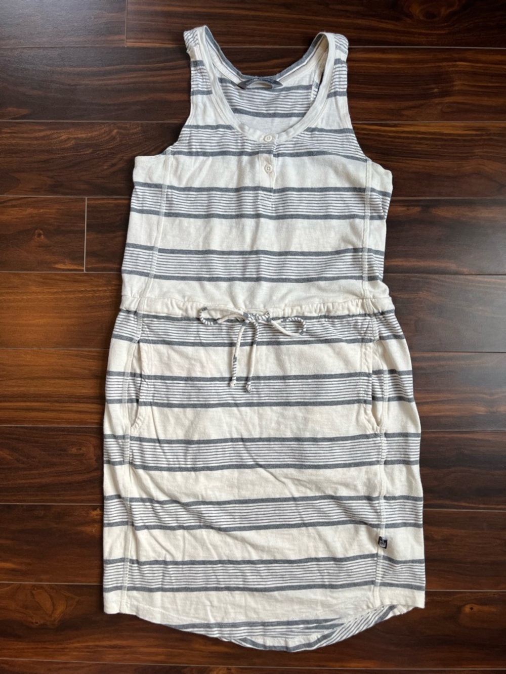 The North Face Sleeveless Cream and Gray Striped Midi Dress, S
